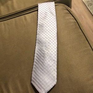DKNY silk silver patterned tie
